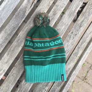 Patagonia Pom Pom hat